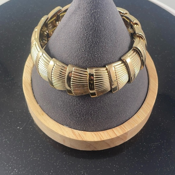 Napier Jewelry - Elegant Gold Bracelet Napier